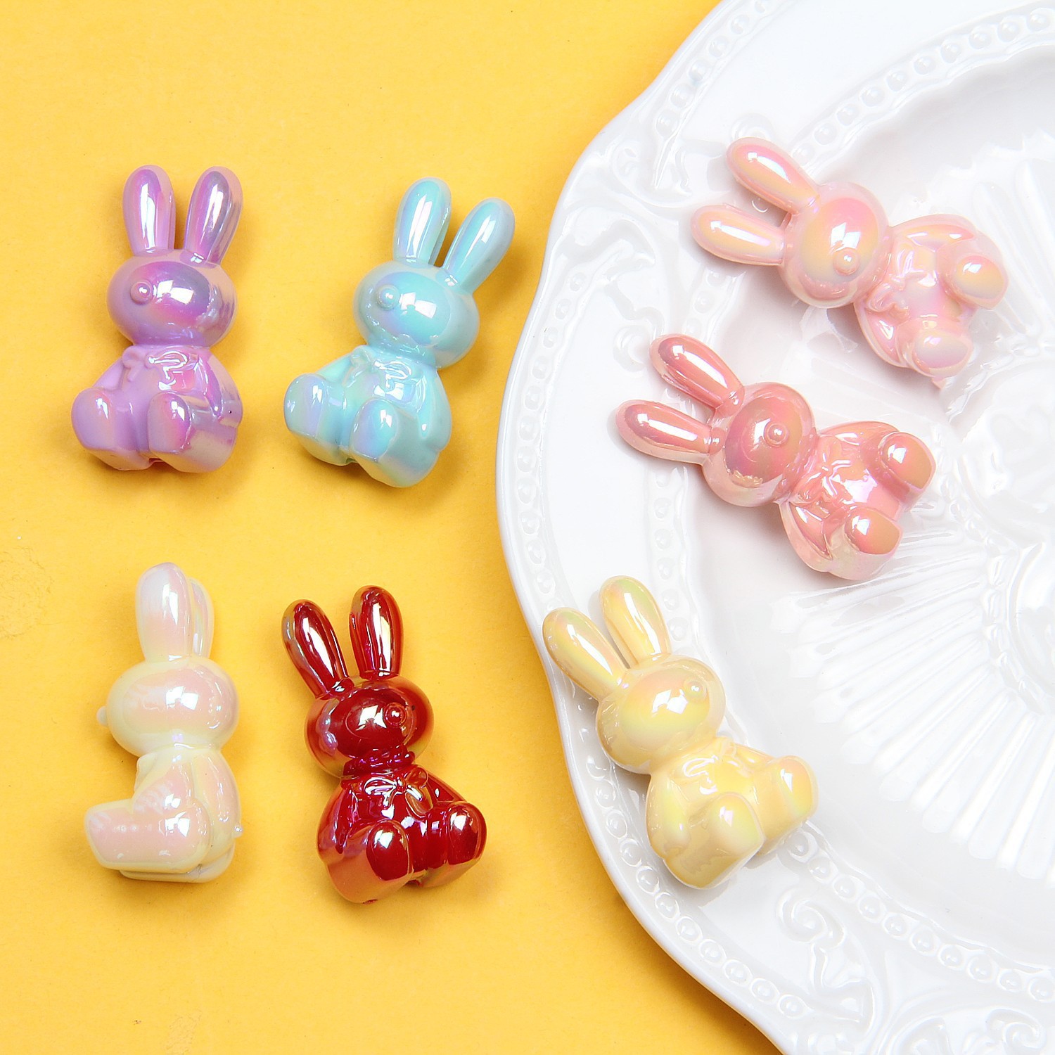 Uv-coated luminous rabbit straight-hole keychain accessories, diy mobile phone chain, bracelet, beads, clothing and accessories details Picture