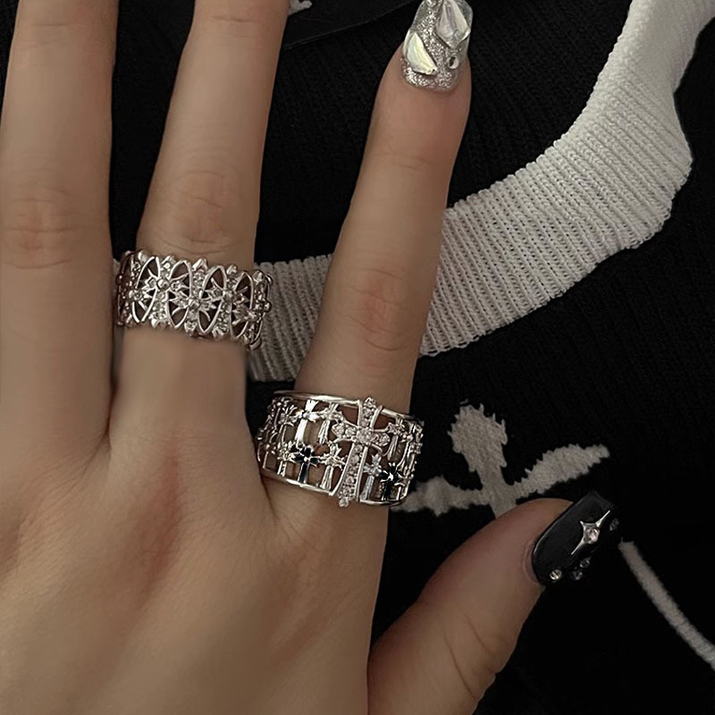 Dark punk cross stacked open ring, European and American fashion neutral high-end design sense, cool and unique ring details Picture