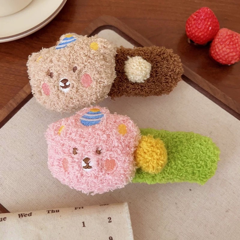 Cartoon pudding bear plush duckbill clip, large cute hair clip, autumn and winter lamb hair clip at the back of the head, high-end feel Specification drawing