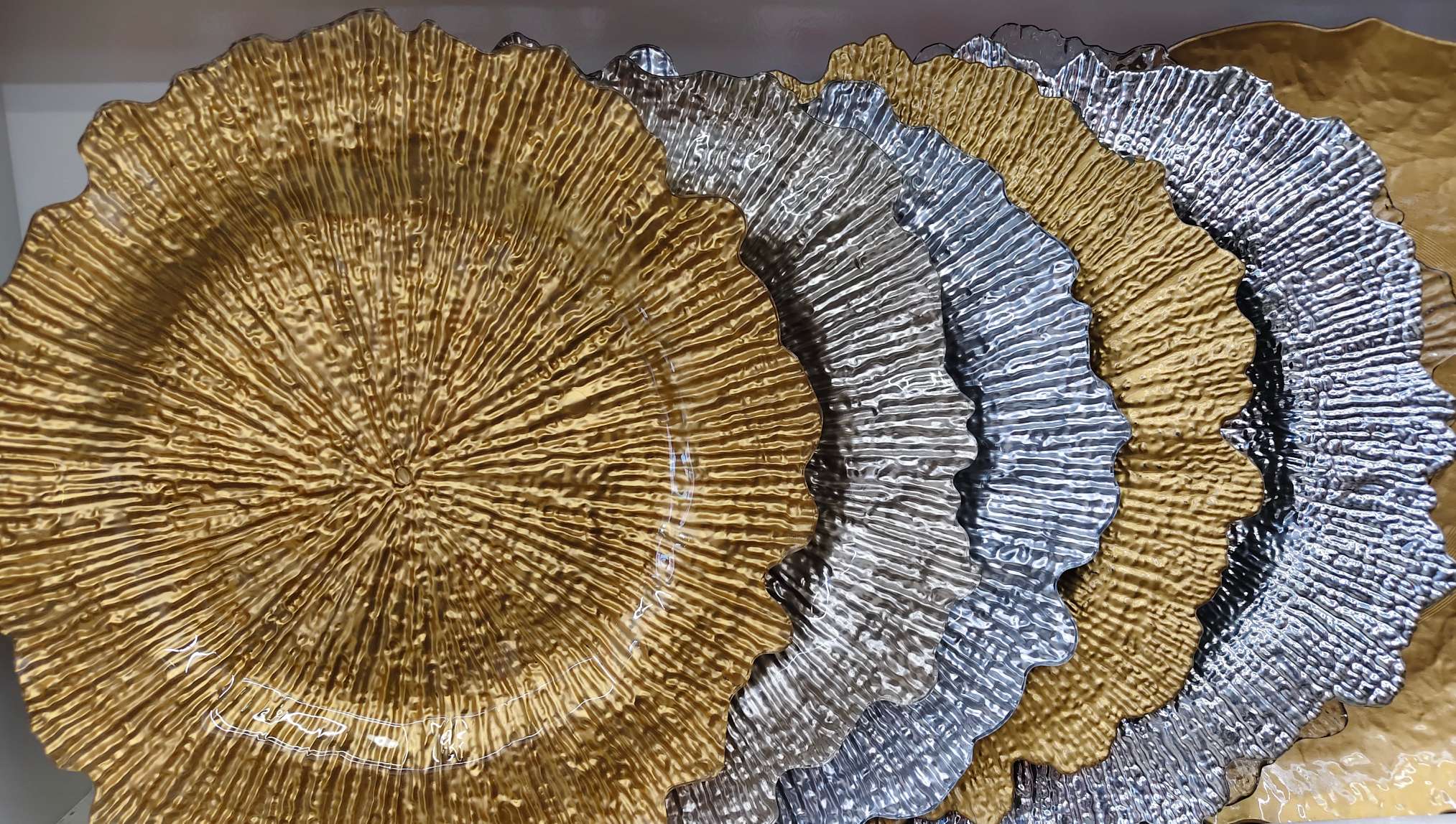 塑料盘子圣诞盘子婚庆用品碟子金色银色盘子厂家直销定制塑料制品详情图5