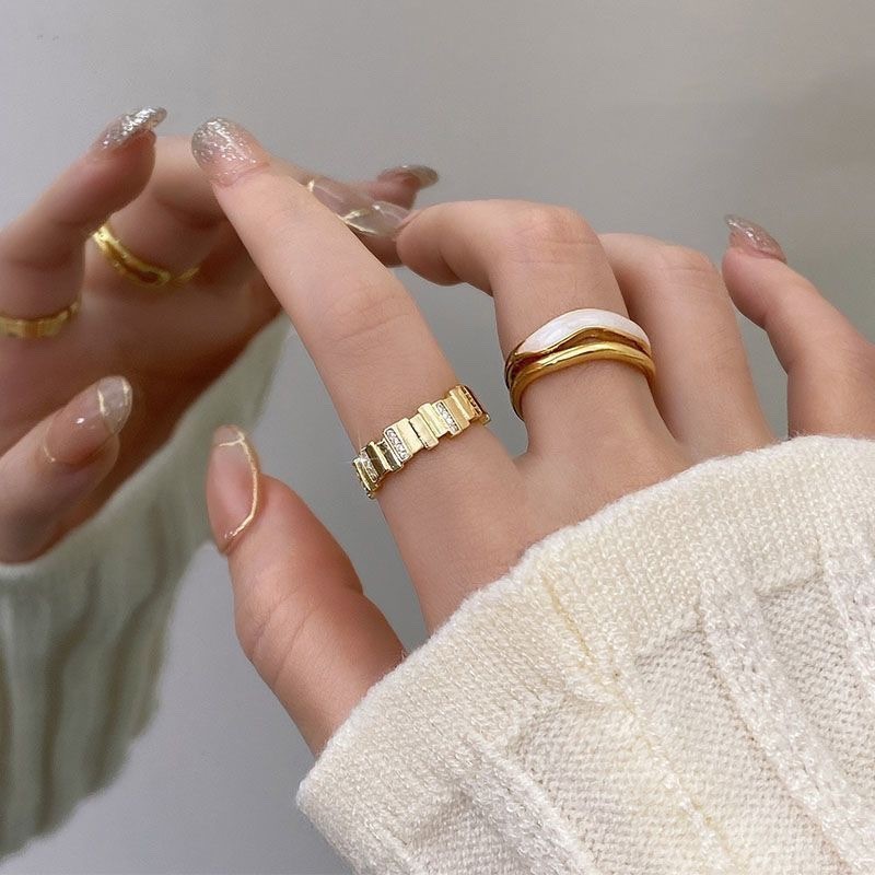 Glazed double-layer ring in ins, a niche and high-end style index finger ring for women, a fashionable, light luxury, simple and individual ring with a cold style full figure