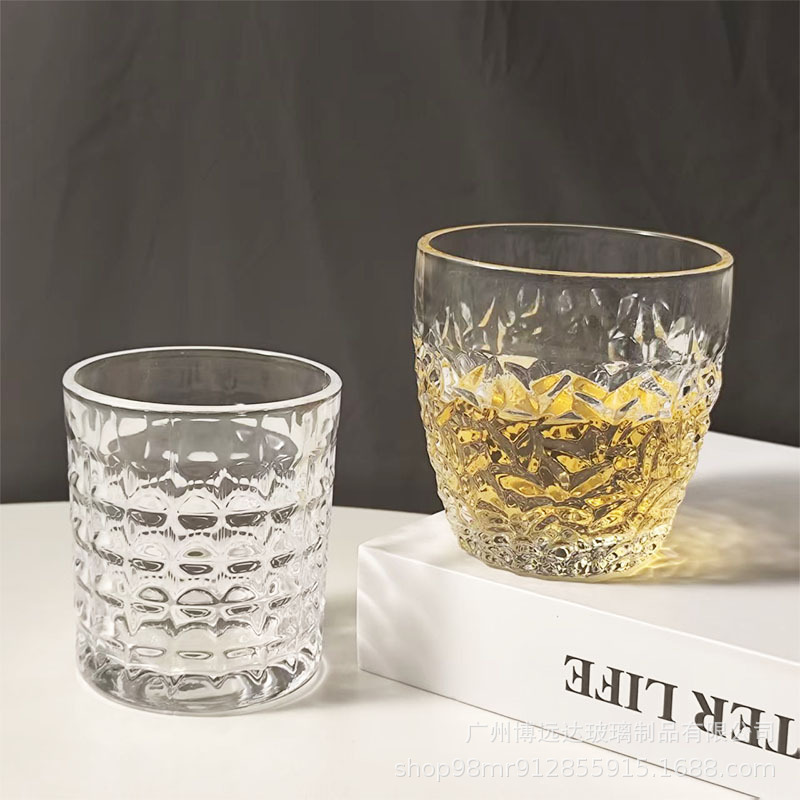 Creative ice-patterned glass cups, whisky cups, Ins-style milk and juice drink cups, beer mugs, Western-style wine glasses Application Scenario