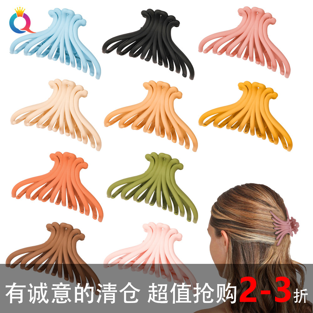 Qiyue Cross-border ins hair clips, coil hair grabbers, large shark clips, cross hair grabbers, women's hair accessories and headwear wholesale Application Scenario