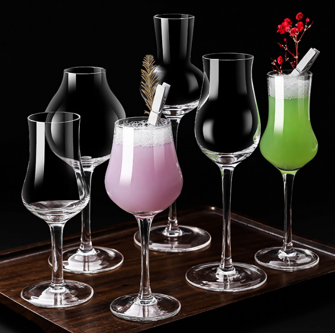 Crystal whisky tasting glass, aroma glass, whisky tasting glass, aroma tasting glass, Champagne glass full figure