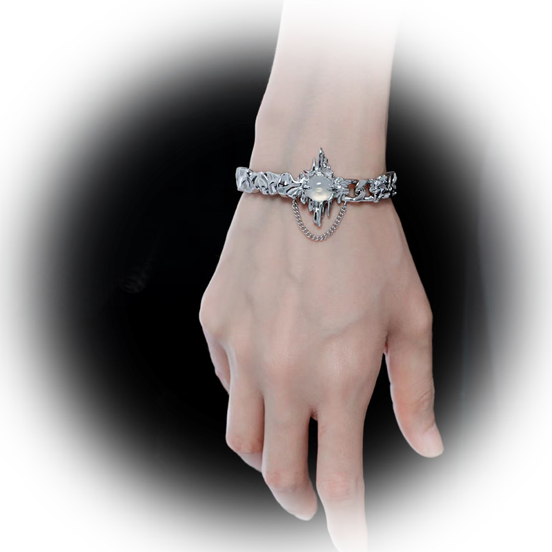 Y2K futuristic liquid metal white agate bracelet, Hot girl subculture accessory, couple's niche high-end design trend Specification drawing