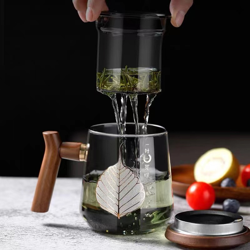 The high borosilicate glass green tea cup wood separates tea from water. The office can be disassembled into a three-piece glass cup Specification drawing
