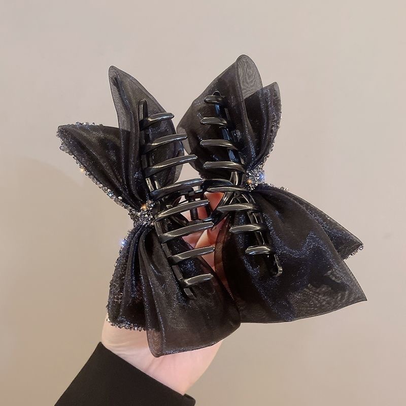 New internet-famous style water diamond bow hairpin, women's large shark hairpin, back head updo shark hairpin hairpin Application Scenario