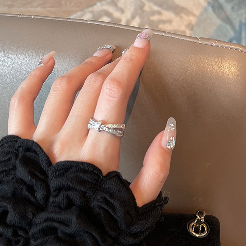 A unique and simple cross-diamond open-mouth ring for women, with a cold style and exquisite zircon food ring trend on Instagram Specification drawing