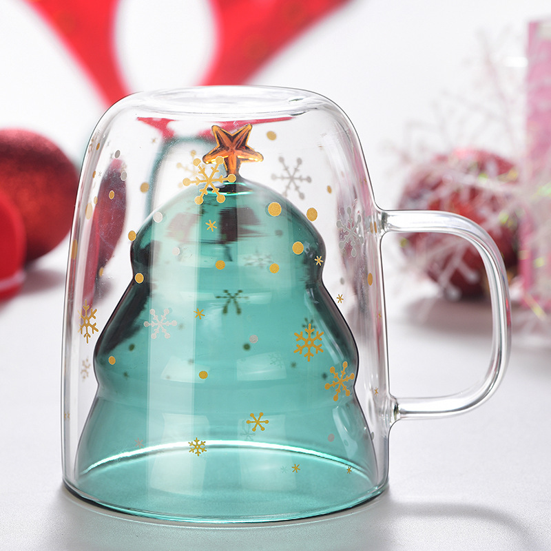 Christmas gift cups, creative glass cups, ins household water cups with LIDS, wholesale double-layer high borosilicate juice cups Application Scenario
