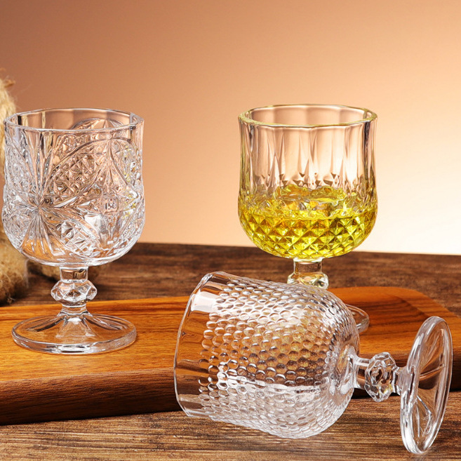 Glass embossed low-footed whisky glass, thickened cocktail glass, sweet wine glass, nightclub juice glass, tasting glass, spirits glass Specification drawing