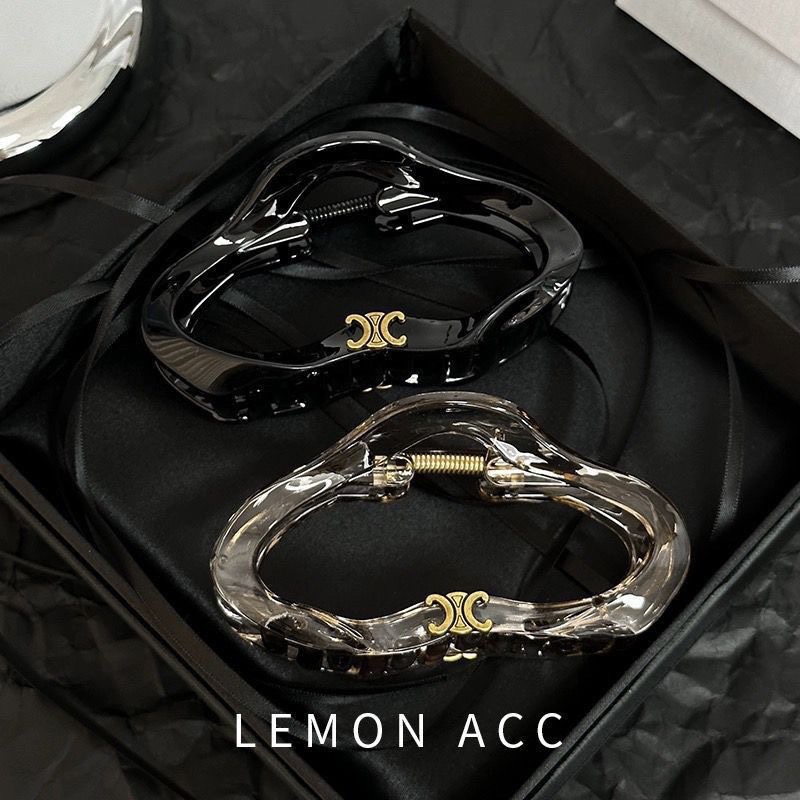 Arc de Triomphe letter acrylic cloud hair clip 2025 New style High-end feel, women's hair volume multi-plate hair clip and hair accessory full figure