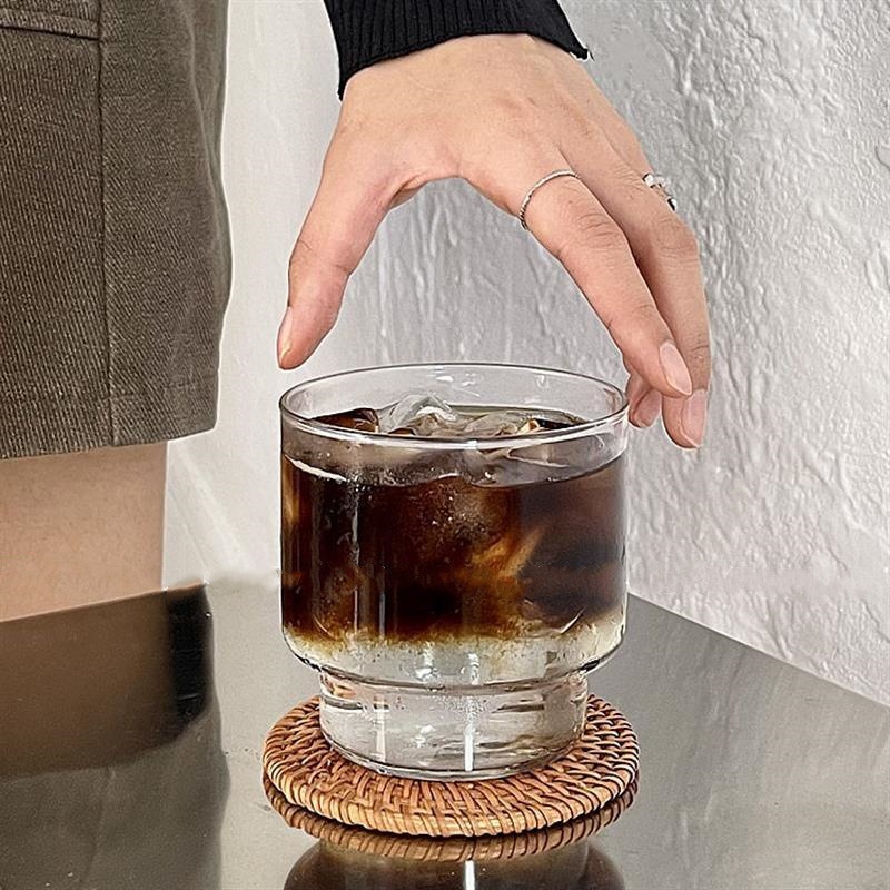 Simple coffee cups in stock for wholesale, ice milk, transparent glass water cups, stacked cups, cold brew latte cups for restaurants full figure