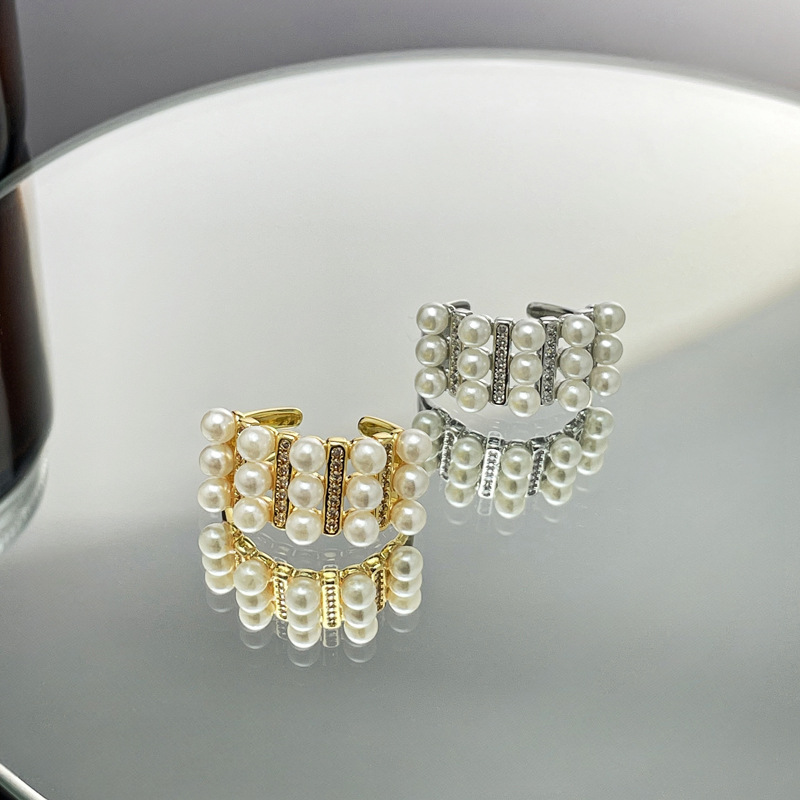 Korean-style light luxury and exquisite three-row pearl open ring, a woman's high-end, sweet and cool temperament, a niche and cold style food ring details Picture