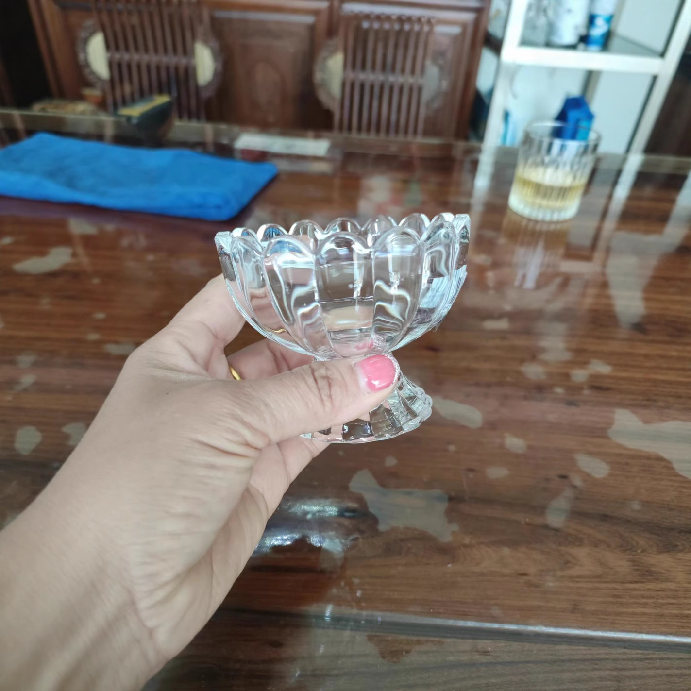 Creative lace ice cream cup, European milkshake dessert cup, yogurt pudding glass cup, golden edge salad juice cup details Picture