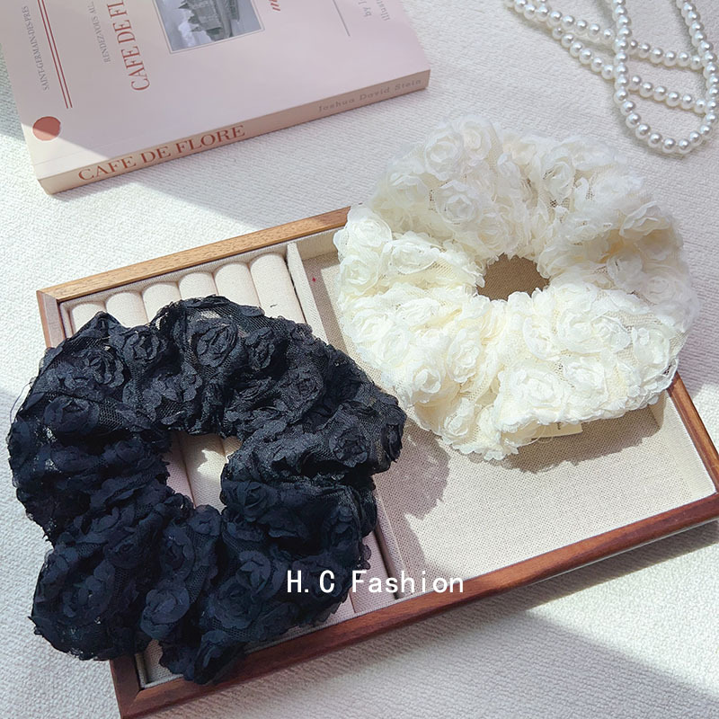 Korean-style white moonlight flower three-dimensional exquisite large intestine hair band, lace retro mesh hair rope, versatile bun hair accessory details Picture