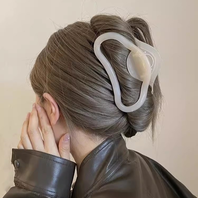 High-end women's hair clips, large hair clips, back hair clips, 2025 new high-end shark clip headwear full figure