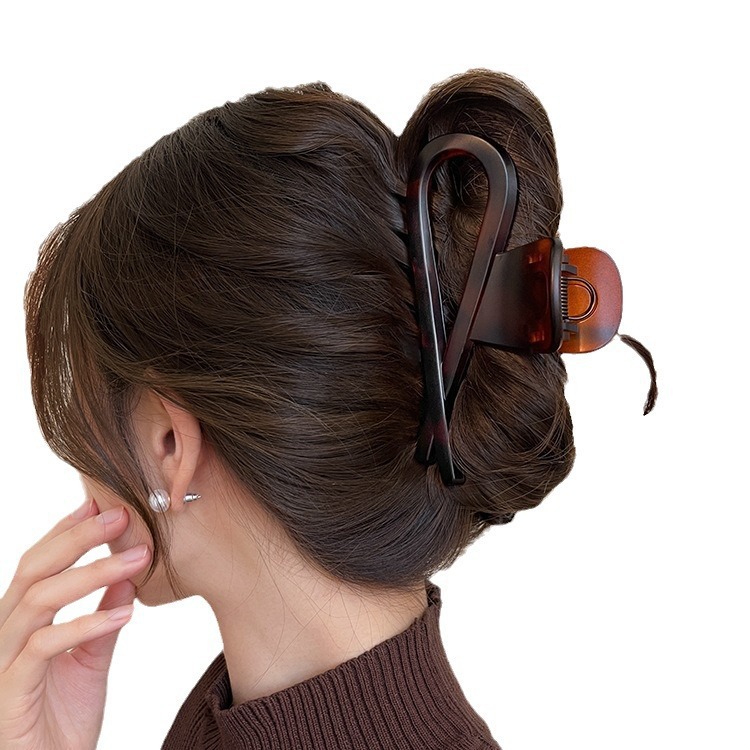 A retro ancient-style hair clip, a woman's back head bun, with a high-end and exquisite shark-grab clip, large hair volume, and many hair accessories Item Picture
