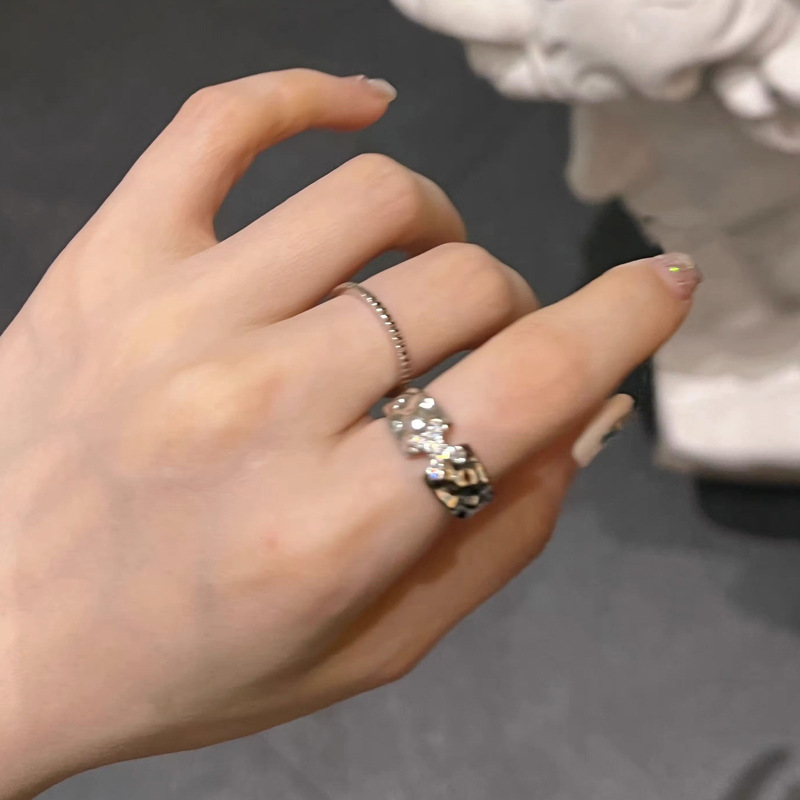 Light luxury, niche, simple and high-end style, individual open ring, women's Instagram cold style fashionable index finger ring, elegant ring Application Scenario