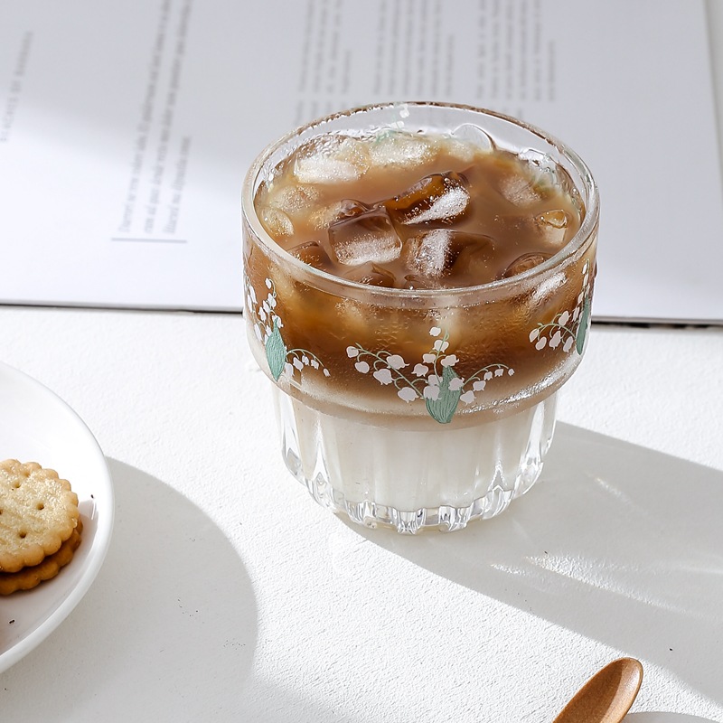 Lily of the valley flower cup, Korean InS-style iced coffee cup, glass cup, fresh and girlish Coco milk tea cup, can be stacked Application Scenario