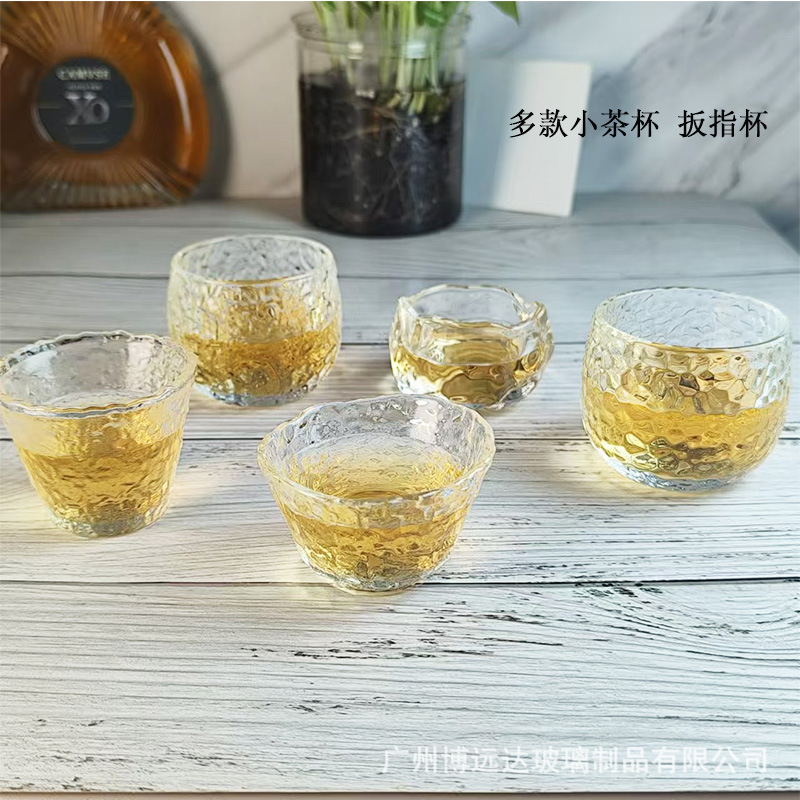 Glass tea tasting cups, Chinese-style tea drinking cups, Gongfu tea cups, personal tea cups, master cups, transparent conical cups, tea sets full figure