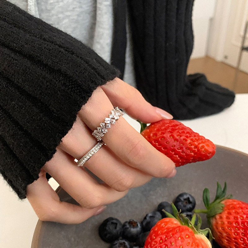 Irregular zircon ring for women, a Korean niche design, exquisite retro, trendy, simple and versatile ring Specification drawing