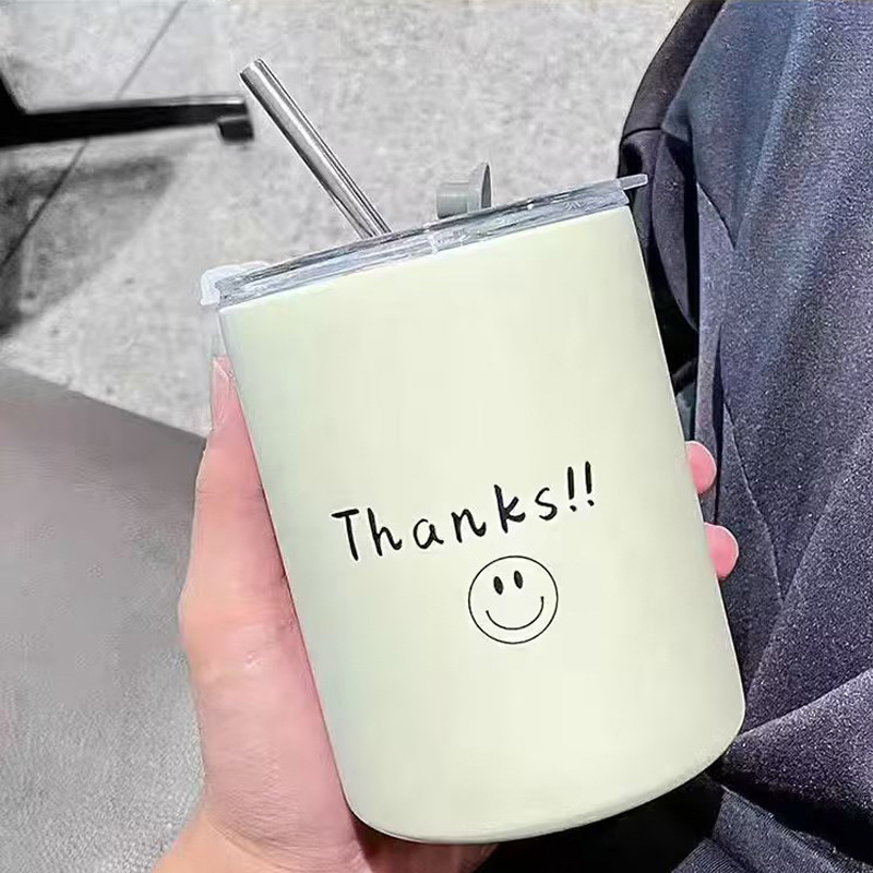 Wholesale small mugs, niche couple water cups, office coffee cups, exquisite glass cups, portable straw cups details Picture