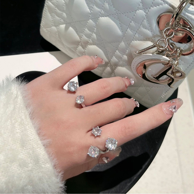 ins High-end, light luxury, super sparkling zircon open ring, feminine, goddess-like, simple, asymmetrical, versatile food ring details Picture