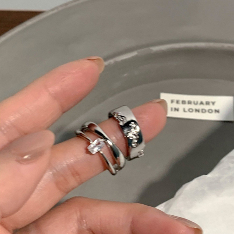 Asymmetrical double-layer square diamond open ring for girls on Instagram, a fashionable, simple and individual new cool ring design Specification drawing