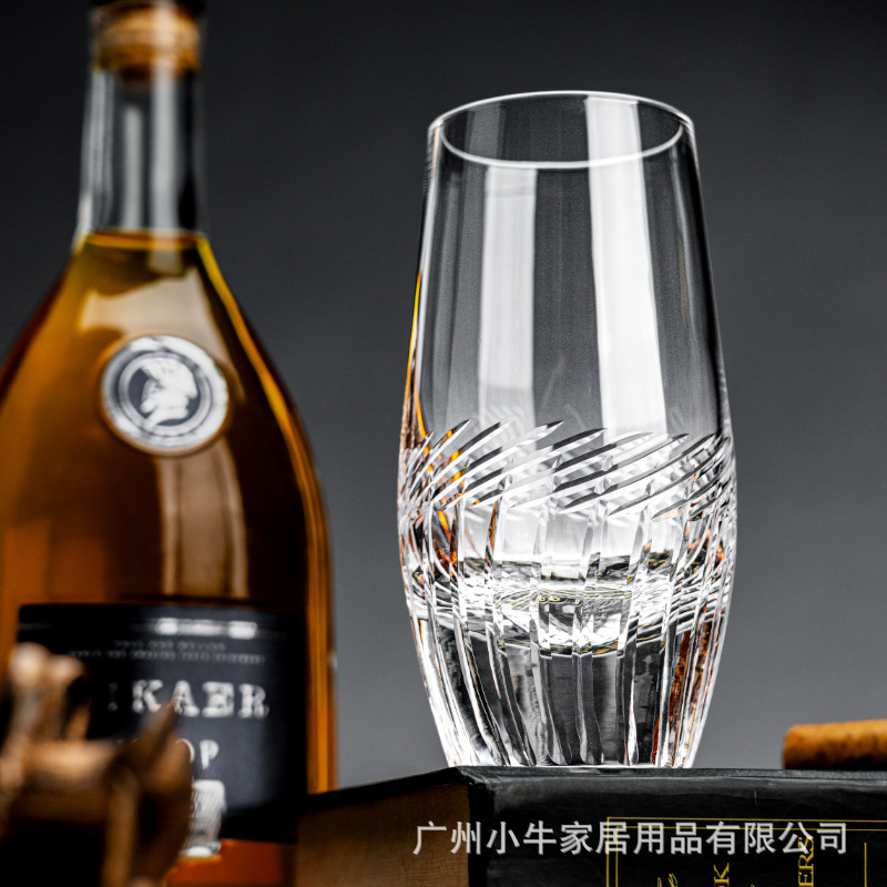 Hand-carved glass whisky glass set, high-end beer glass for bar use, premium engraved brandy glass Application Scenario