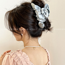 Cross-border fashion fabric pleated hair clips with a high-end feel, large scratch clips, women's back head updo, shark clips, elegant hair accessories details Picture
