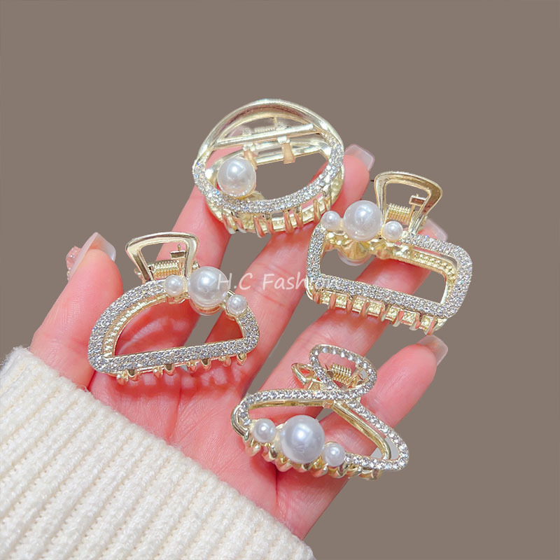 New semi-tied bangs small grab clip, exquisite and compact pearl hair clip, small side clip for girls, headwear full figure