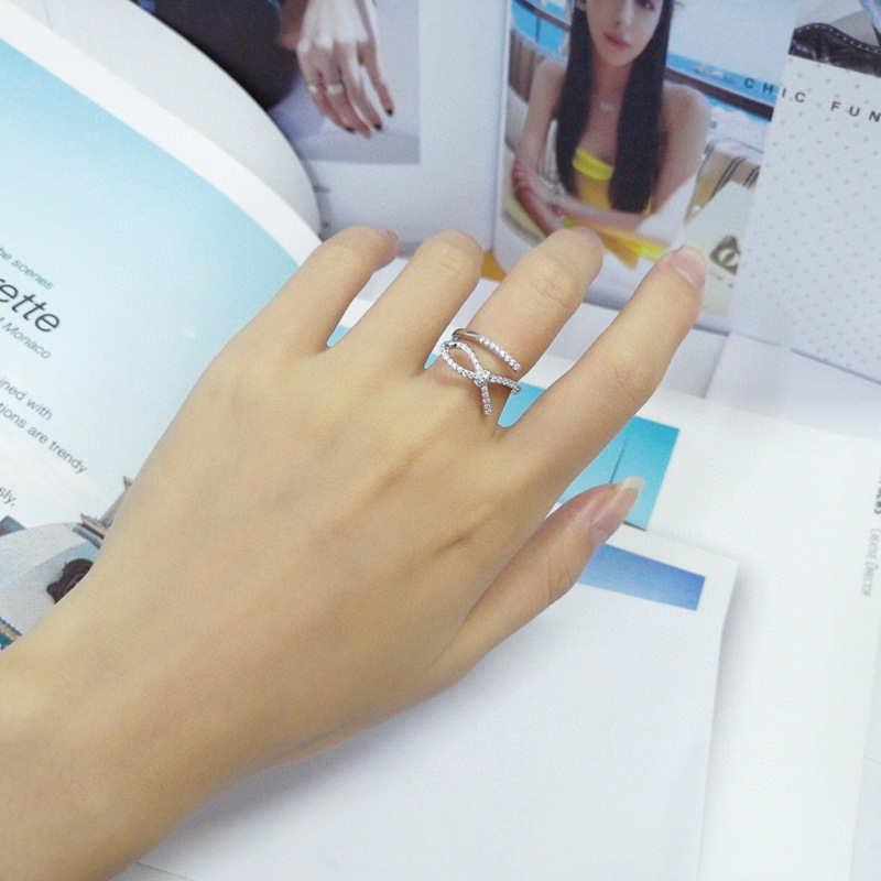 A simple and elegant ribbon zircon open ring for women on Instagram, with a cold and unique style, fashionable and light luxury, trendy and stylish food ring full figure