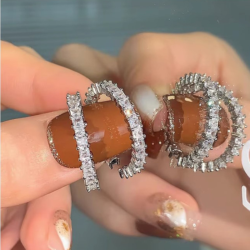Light luxury, niche design, high-end feel, super sparkling zircon ring, women's open index finger ring, fashionable and individual, Korean ring trend full figure