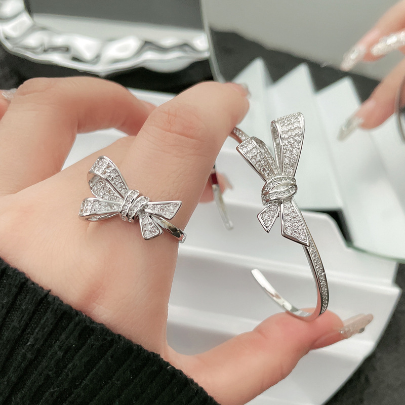 A new trendy micro-inlaid zircon bow ring bracelet set for women, featuring a simple and individual Korean style with a niche design details Picture