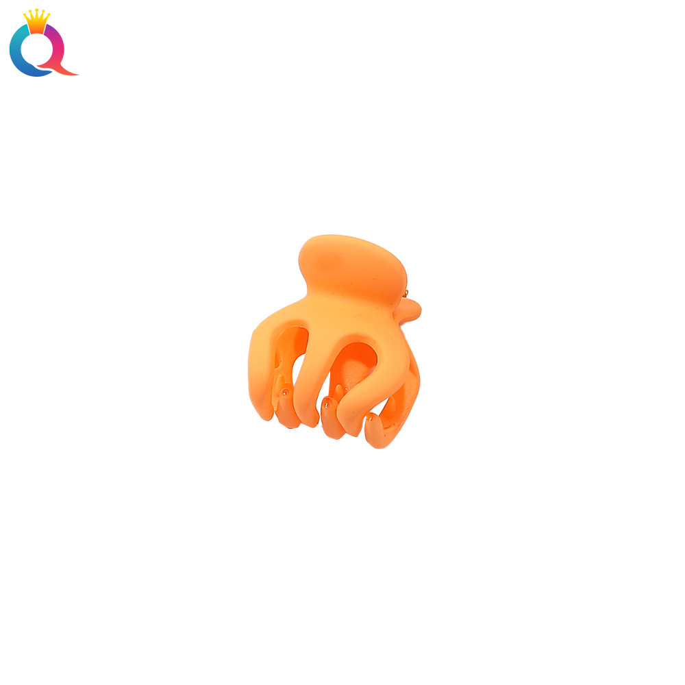 Qiyue Korean matte 3cm small pumpkin grabber, simple and versatile shark clip, back of the head, hair clip, headwear, hair grabber Item Picture