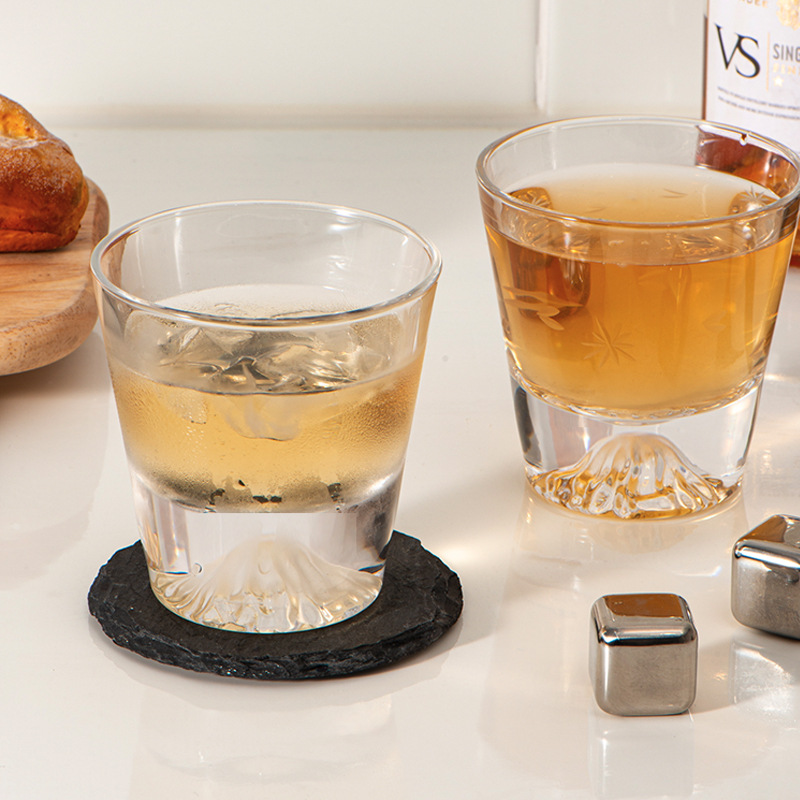 Japanese-style Fuji Mountain glass, high-end whisky glass, snow mountain glass, simple and ins-style high-end cherry blossom iceberg glass Application Scenario