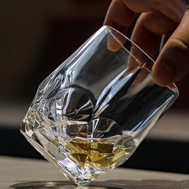 Hexagonal transparent water cups, rhombic glass cups, household beverage water cups, juice beer mugs, bars Specification drawing