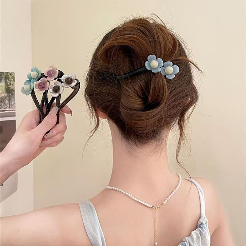 Retro flower one-line grab clip for women 2025 new style sweet and high-end twist hair clip, back of the head updo shark clip full figure