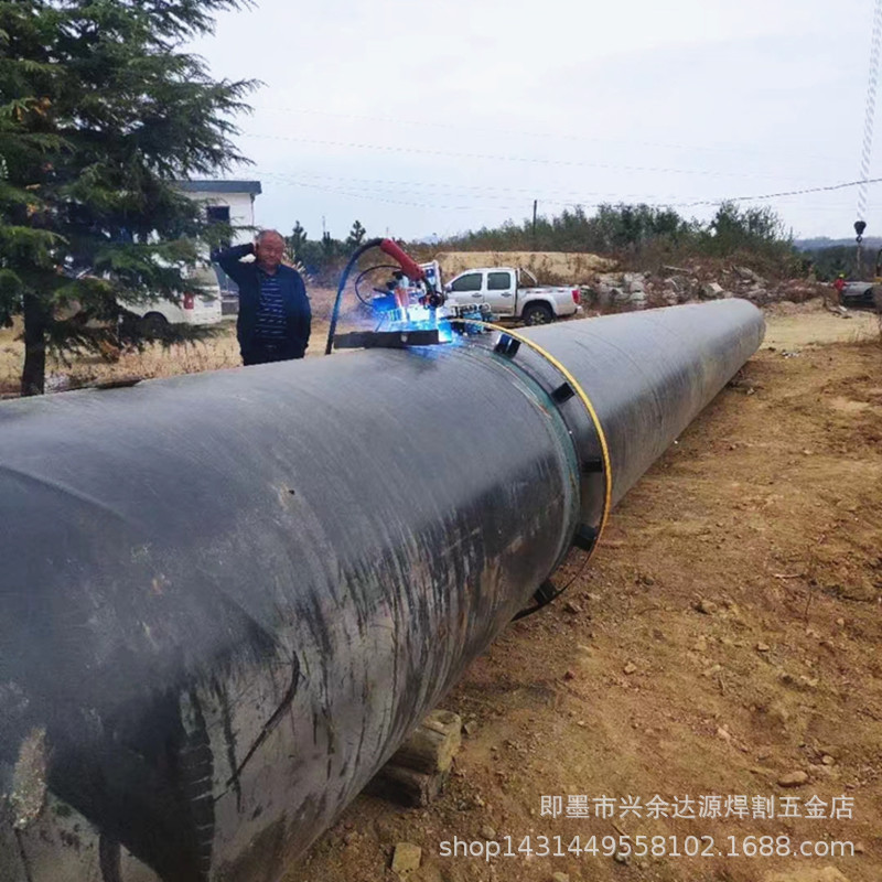 Flexible rail automatic welding trolley, vacuum suction cup track welding trolley, stainless steel and aluminum alloy tank body ring straight seam welding Application Scenario