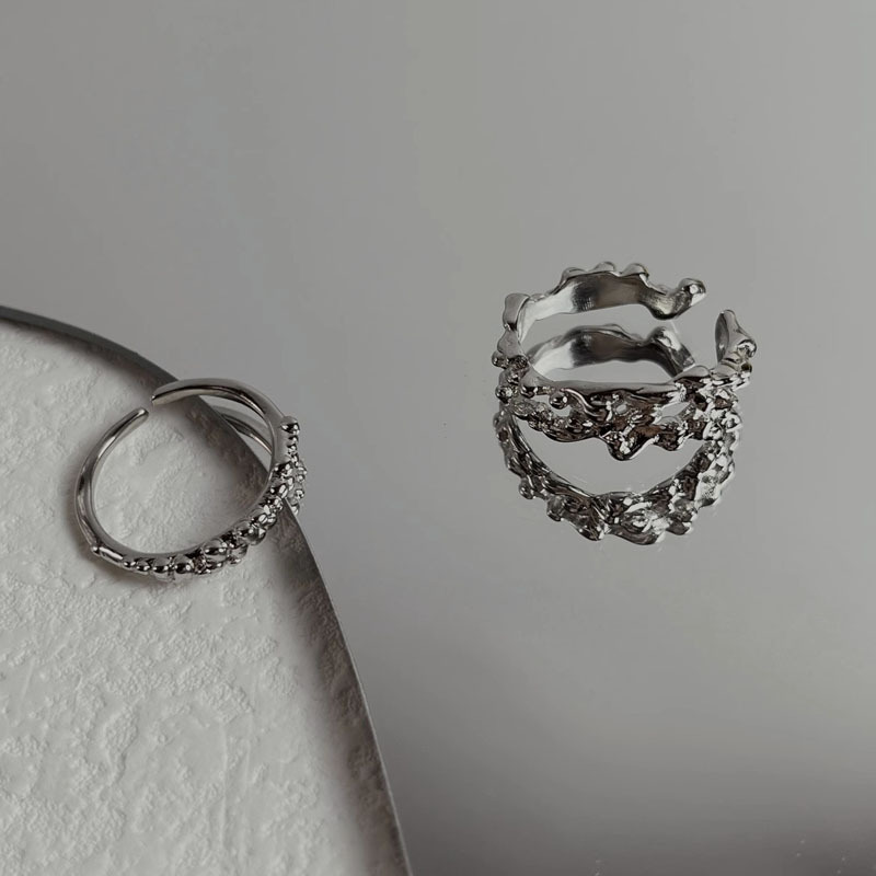 Irregular-textured open ring women's set, simple, fashionable and individual, ins cold style, high-end feel, food ring trend Application Scenario