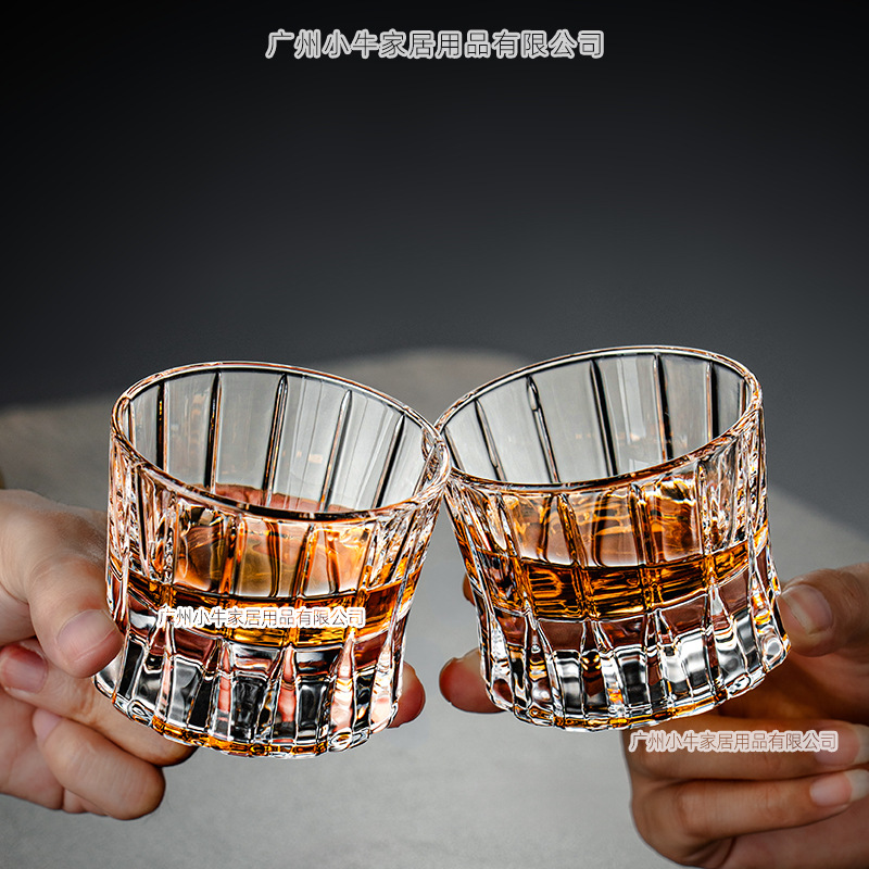 Light luxury glass spirits, Japanese engraved light luxury whisky glass, wide-mouthed thickened engraved whisky glass Specification drawing