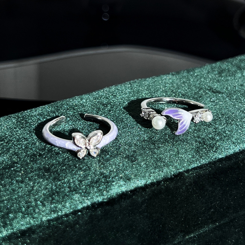 Fashionable purple enamel gradient fishtail bestseller ring, women's niche design sense, light luxury butterfly exquisite and versatile ring Application Scenario