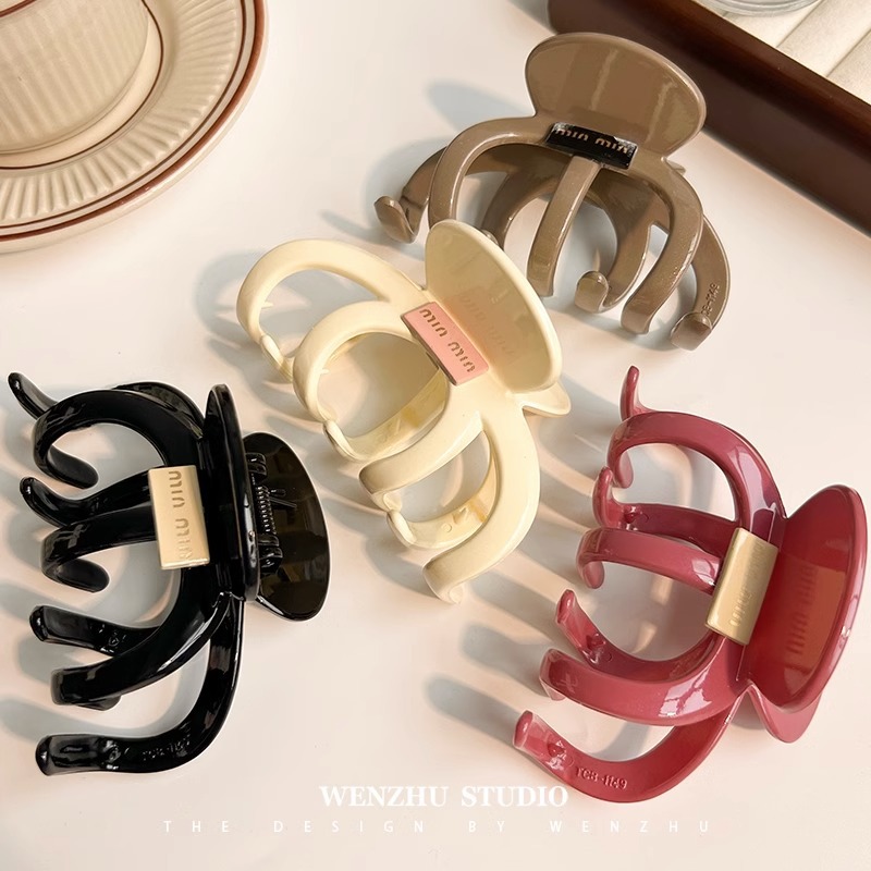 Laid-back and casual style oil-drip hair clip, large dopamine pumpkin grab clip, abundant shark clip, back of the head coil hair clip details Picture