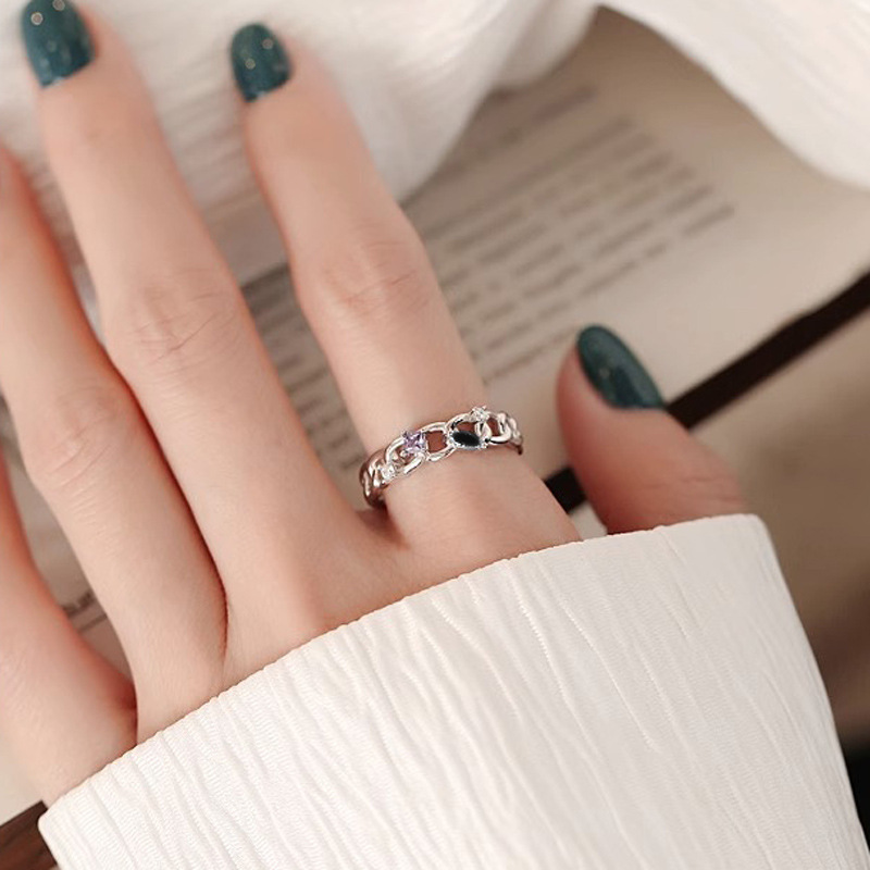 A niche design Neon-wrapped ins cold style fashionable and individual ring, a neutral style, light luxury and high-end women's ring Specification drawing