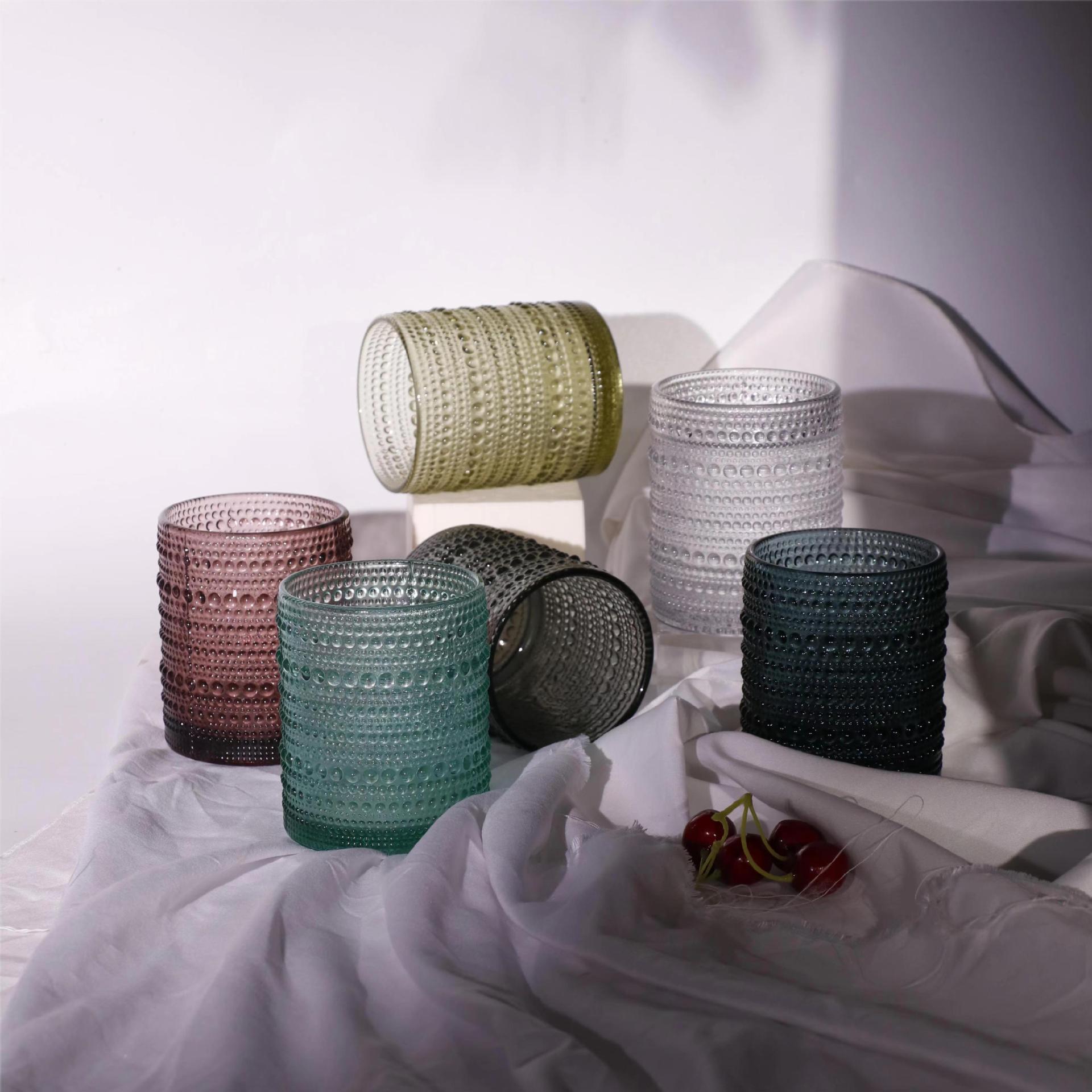 Relief colored beaded glass cups, hotel mouthwash cups, toiletry cups, juice cups, factory direct sales, retro drinking cups full figure