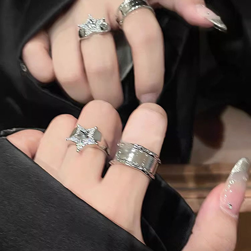 Five-pointed star high-end zircon niche ins androgical style open ring, female star exquisite layering personality ring Specification drawing