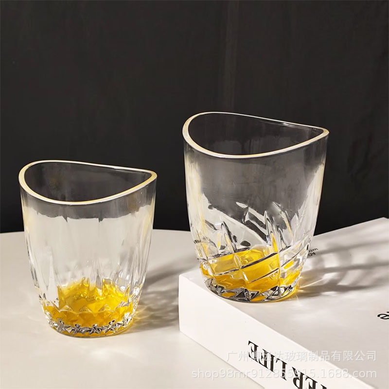 New wholesale European-style wine glasses, sword-patterned beverage glasses, popular bar ice-cold beer glasses, glass whisky glasses full figure