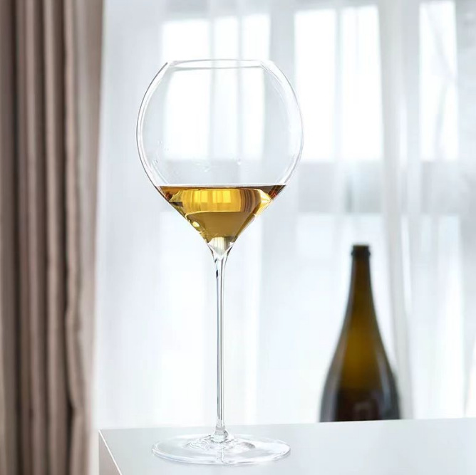 New European tall wine glass, crystal glass wine glass, sparkling champagne, Burgundy tall wine glass, bar Application Scenario