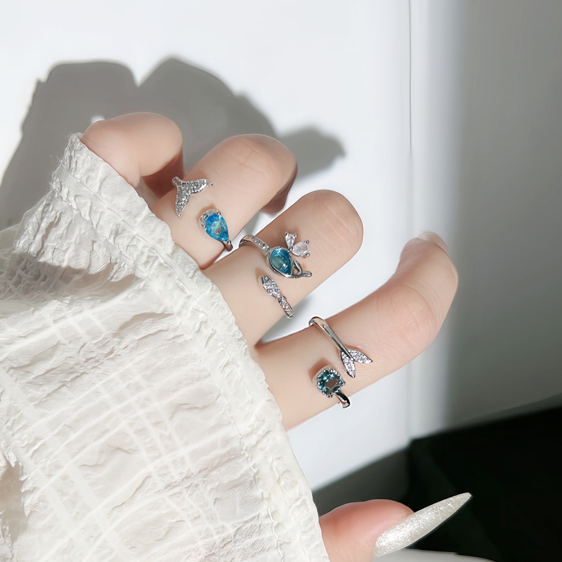 Fashionable new dreamy blue little whale, elegant and unique open ring, sweet and cool fishtail, simple and exquisite index finger ring Application Scenario