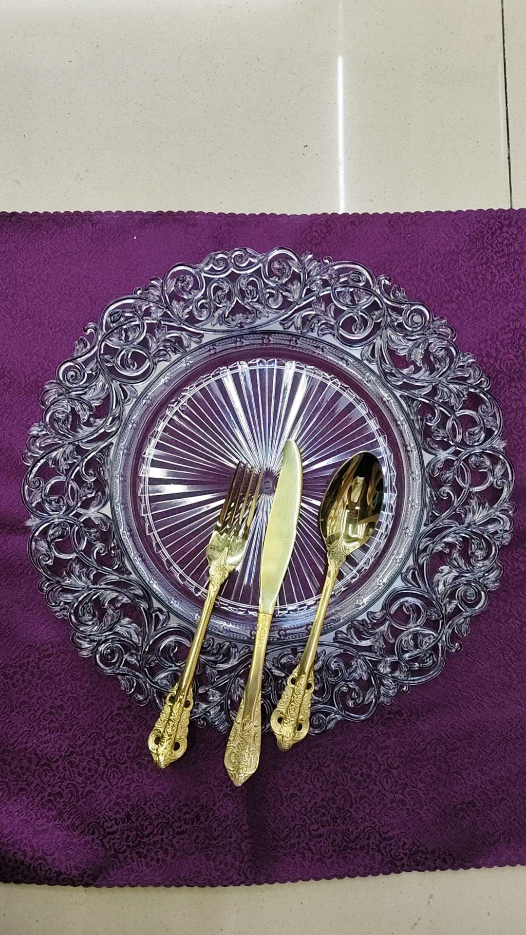 塑料盘子婚庆用品圣诞盘子镂空新款盘子厂  家直销详情5